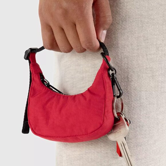 NWT Baggu Crescent Bag Charm - Candy Apple - Picture 1 of 4